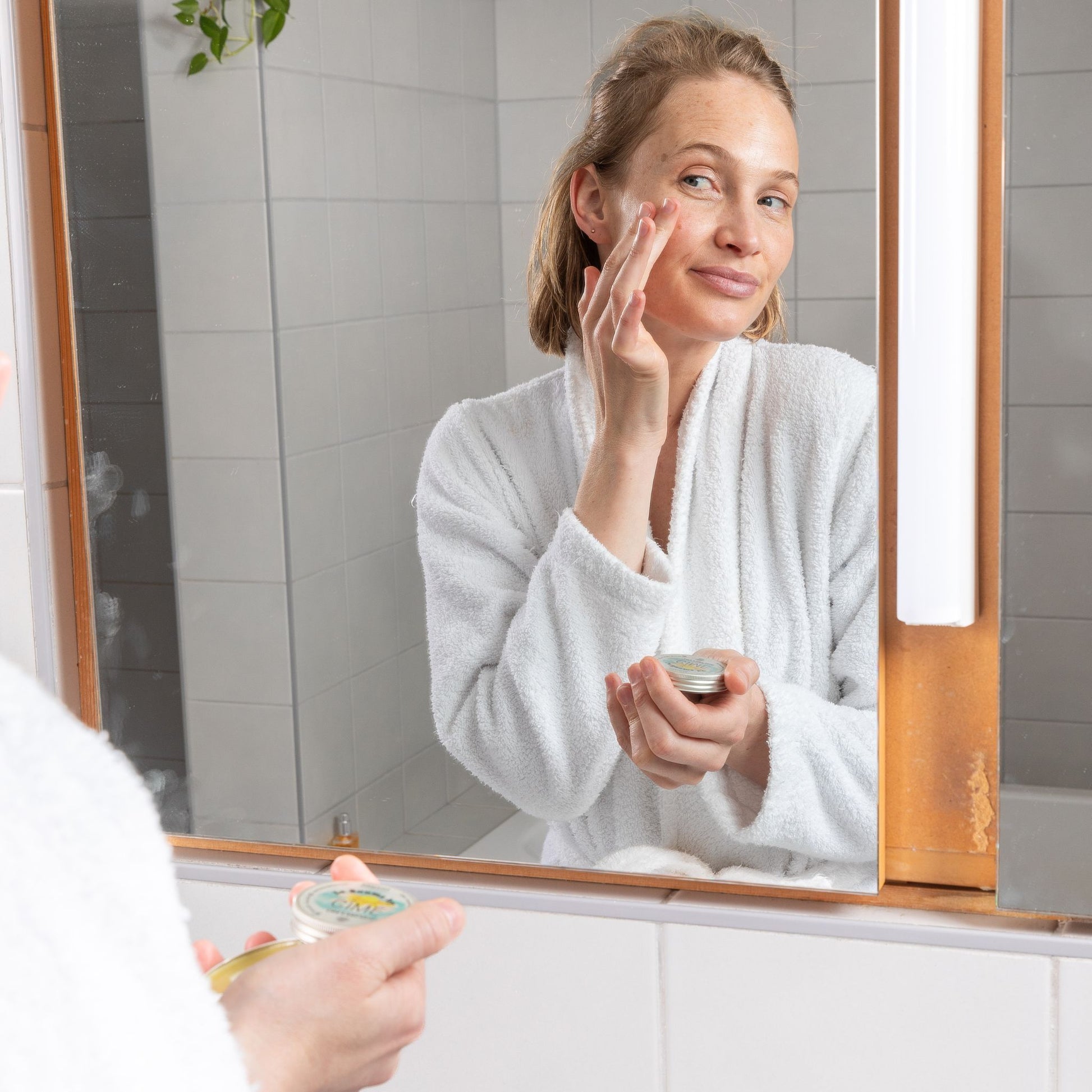 Balm for lips & dry skin