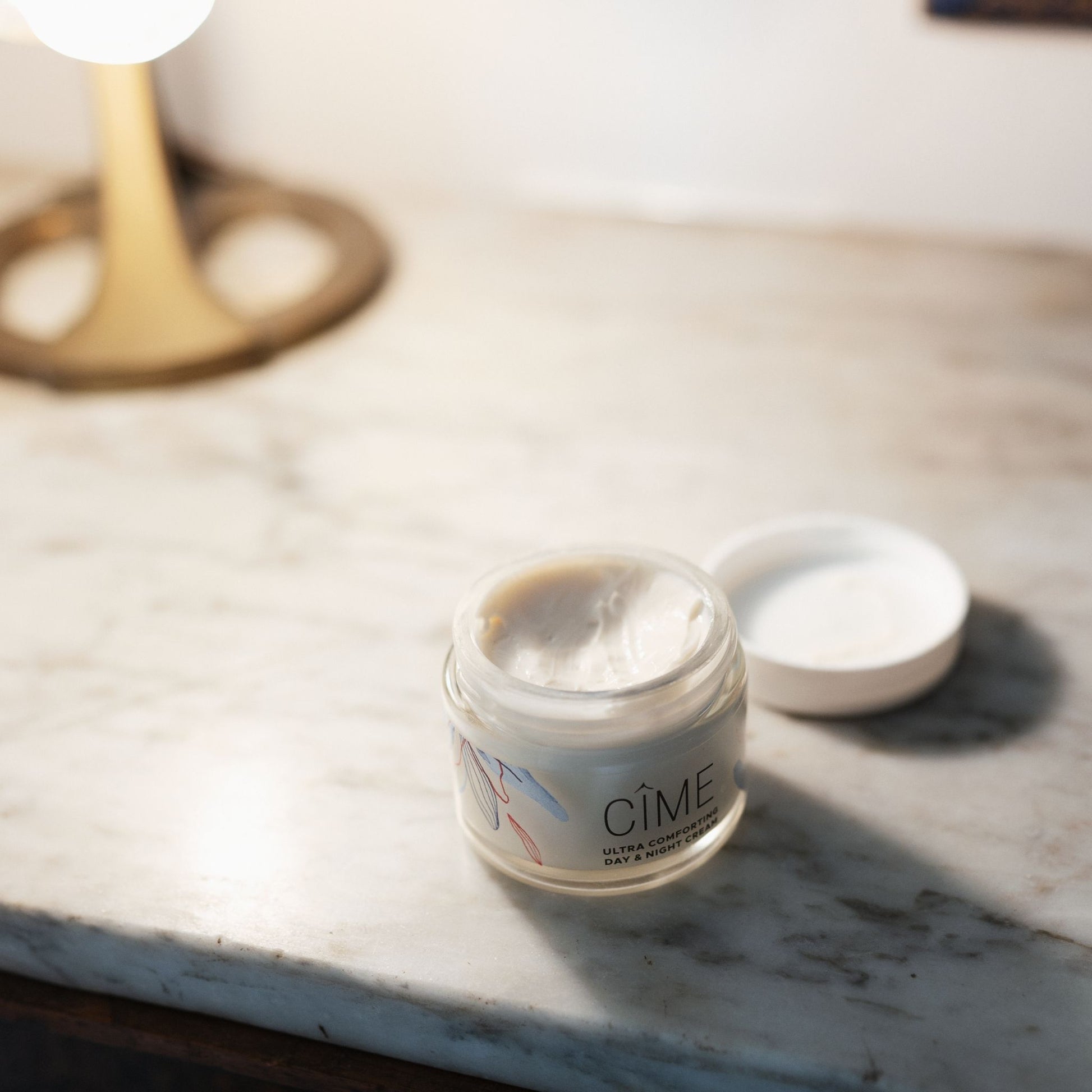 Ultra-comforting day & night cream